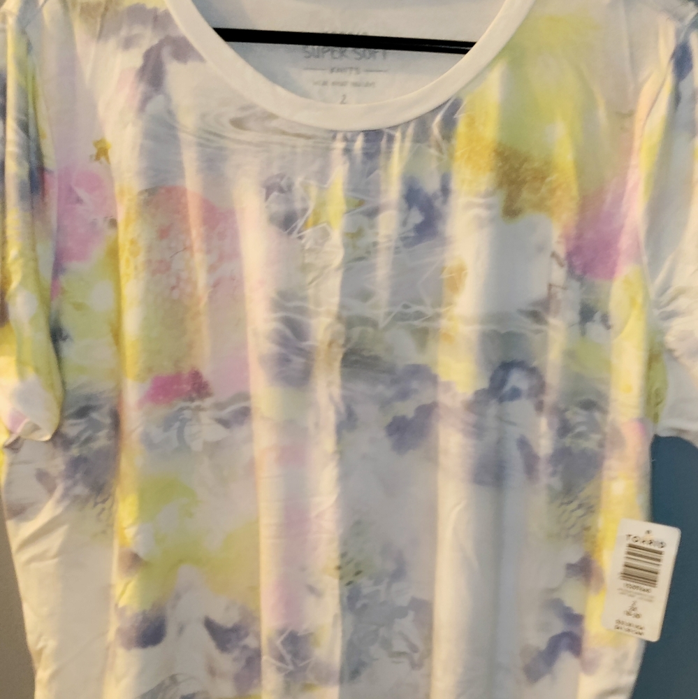 NWT Torrid spacy tie dye shirt